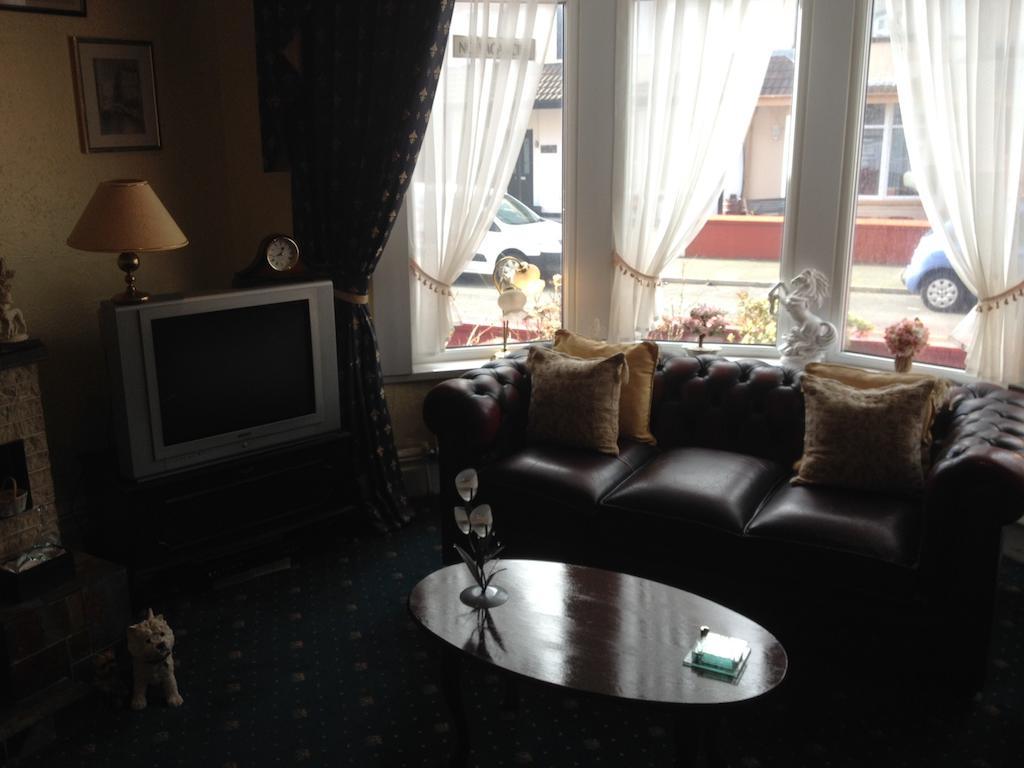 The Mackintosh Guest Accommodation Blackpool Esterno foto